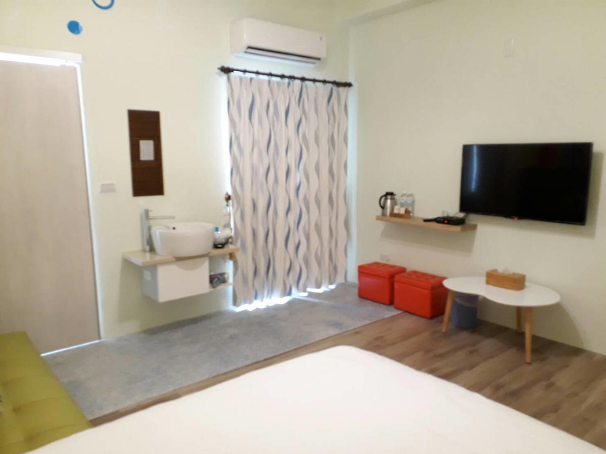 Light Travel Apartment Luodong Bagian luar foto